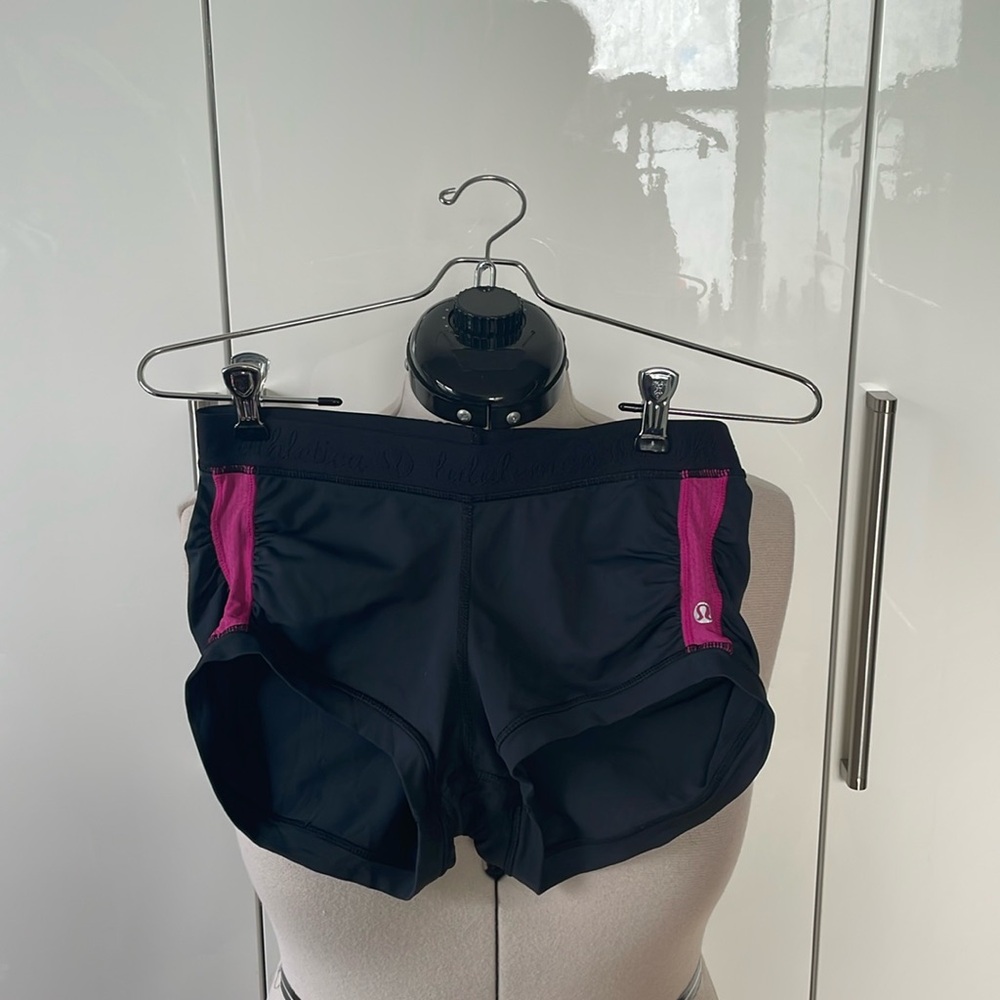 Lululemon Athletic Shorts in Black and Pink Size-Medium